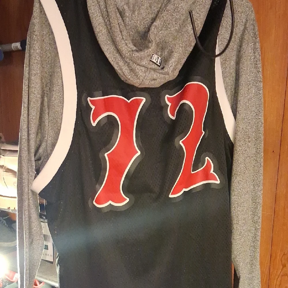 Ecko Unltd Black & Gray Hooded Mesh Tank - Picture 8 of 11